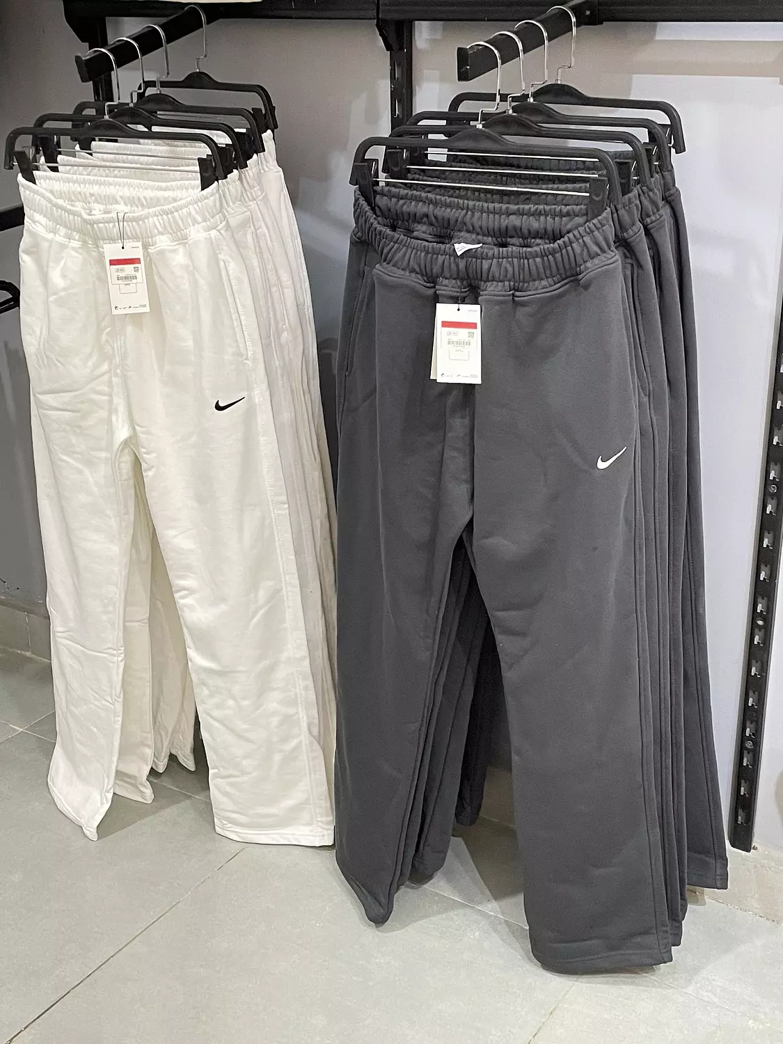 Wide leg nike 8