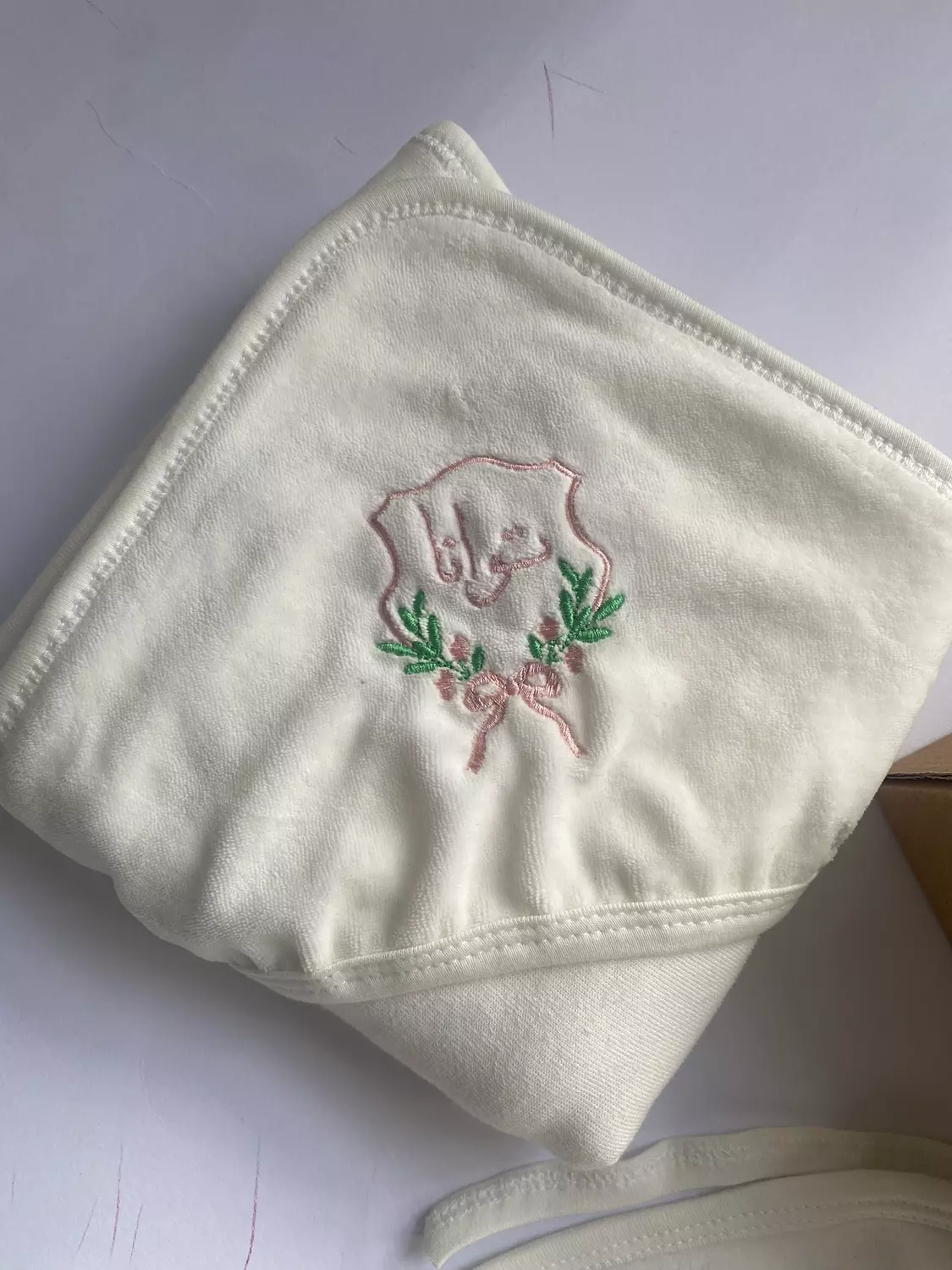 Royal Flower Frame Embroidery Design  4