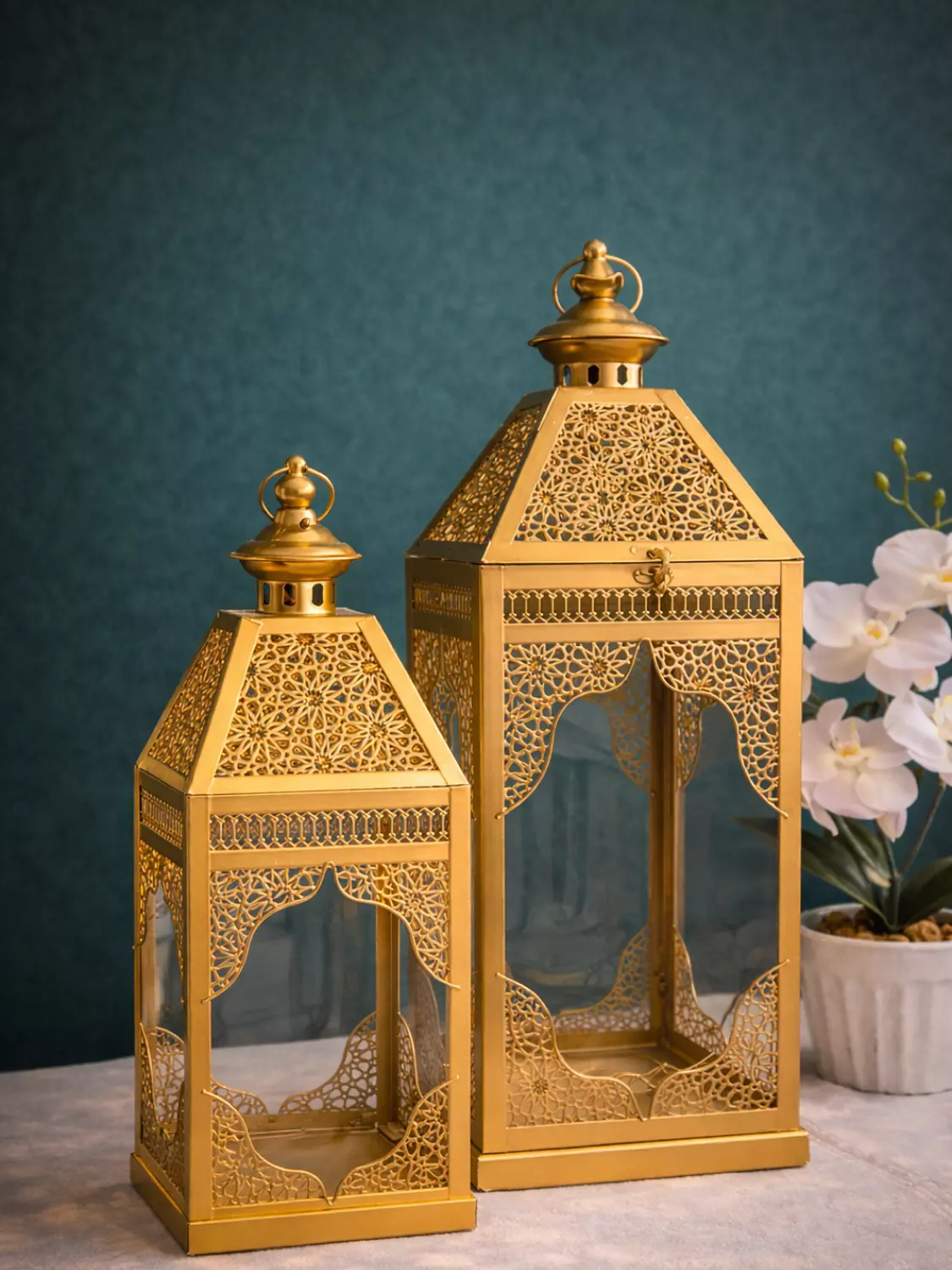 Ramadan Gold Lantern image