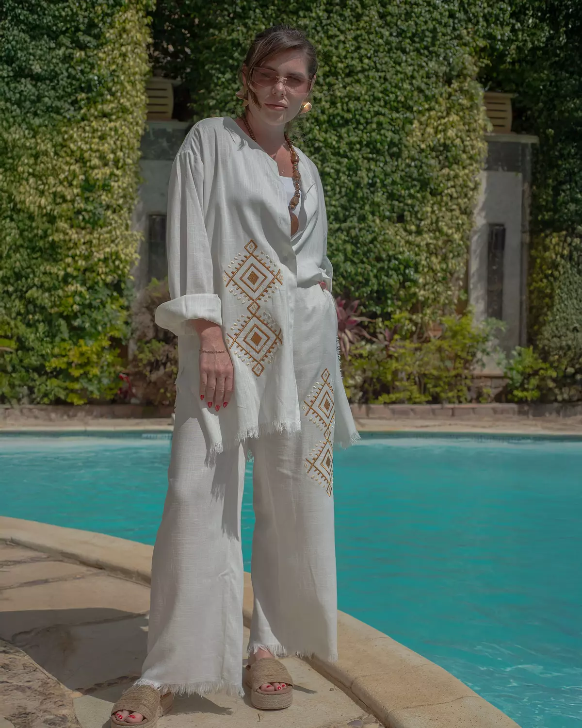 White Linen Embroidery Set 2