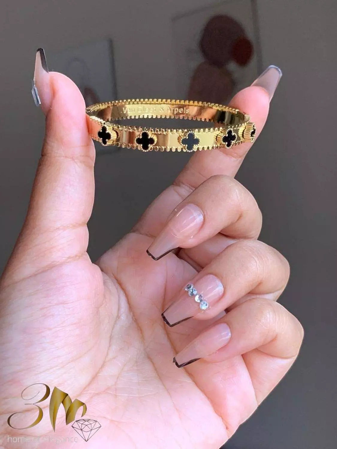 van cleef bracelet image