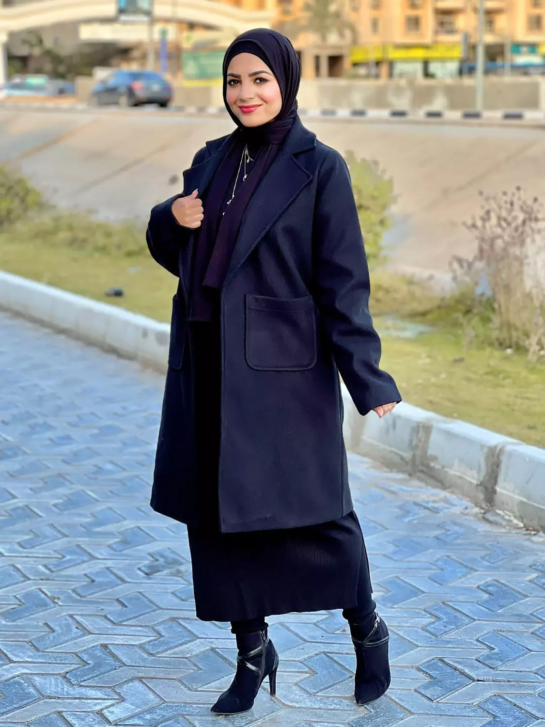 Baize Winter Coat - Black 3