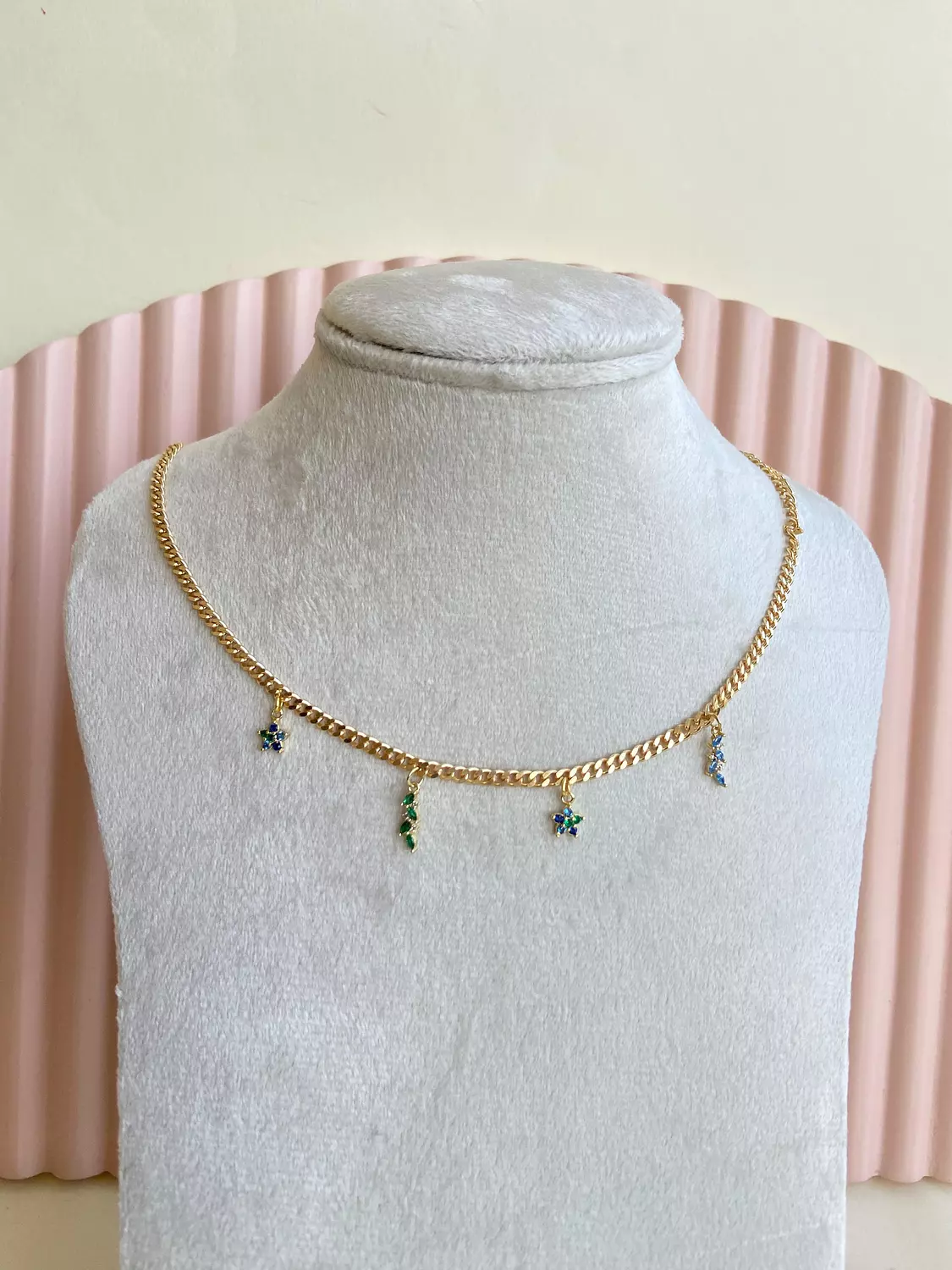 Green glow necklace  image
