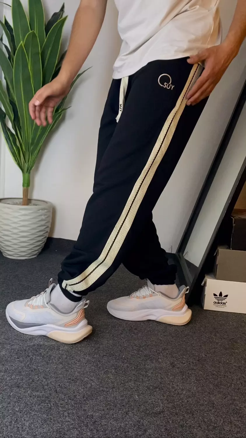 Over size Premium Sweatpants _ Side stripe _ Black color 3