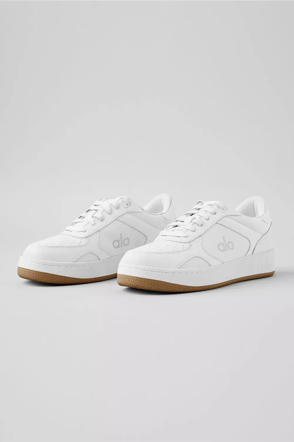 Alo Yoga shoes White  1