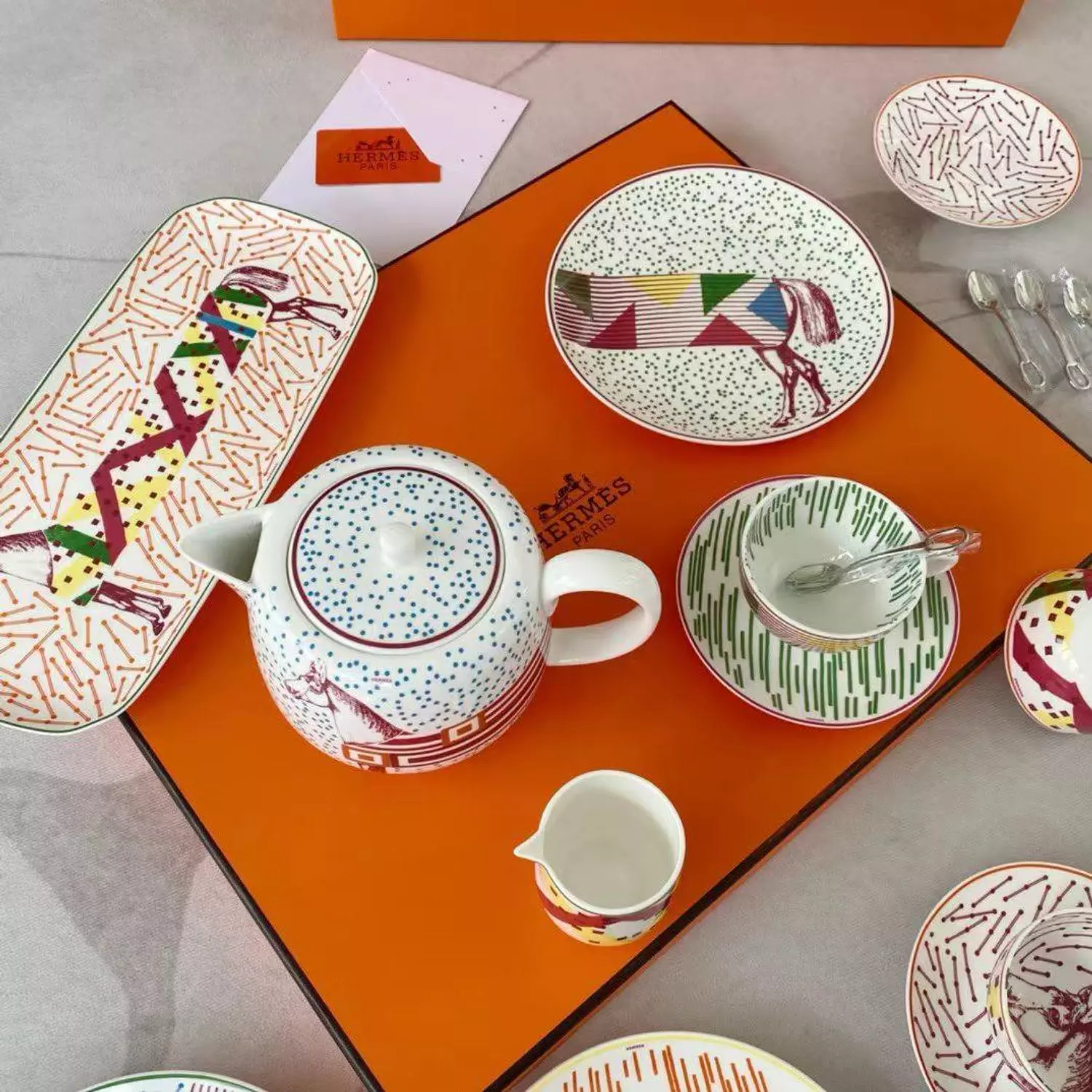 Hermès Hippomobile porcelain tea set 3