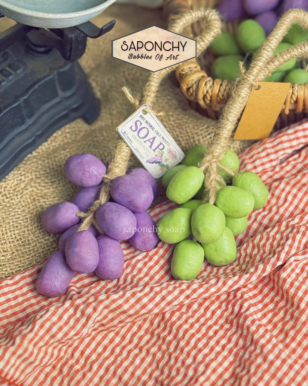 GRAPE-CLUSTER SOAP image