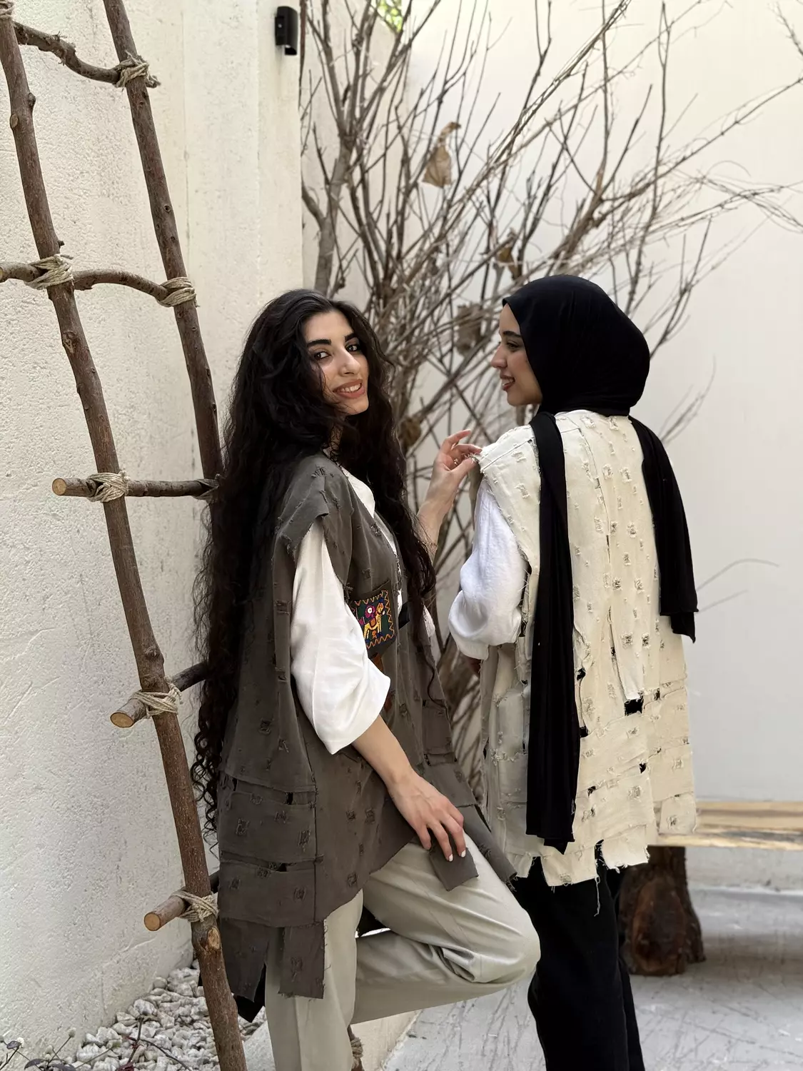 Hippie patch vest in beige 5