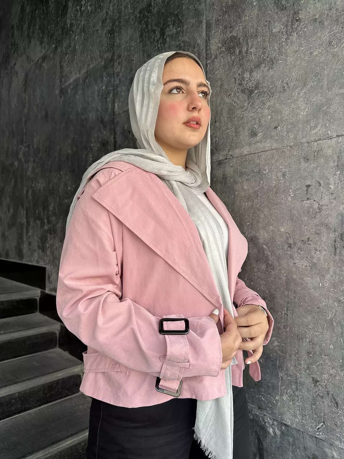 Cropped trench coat in bubblegum 2