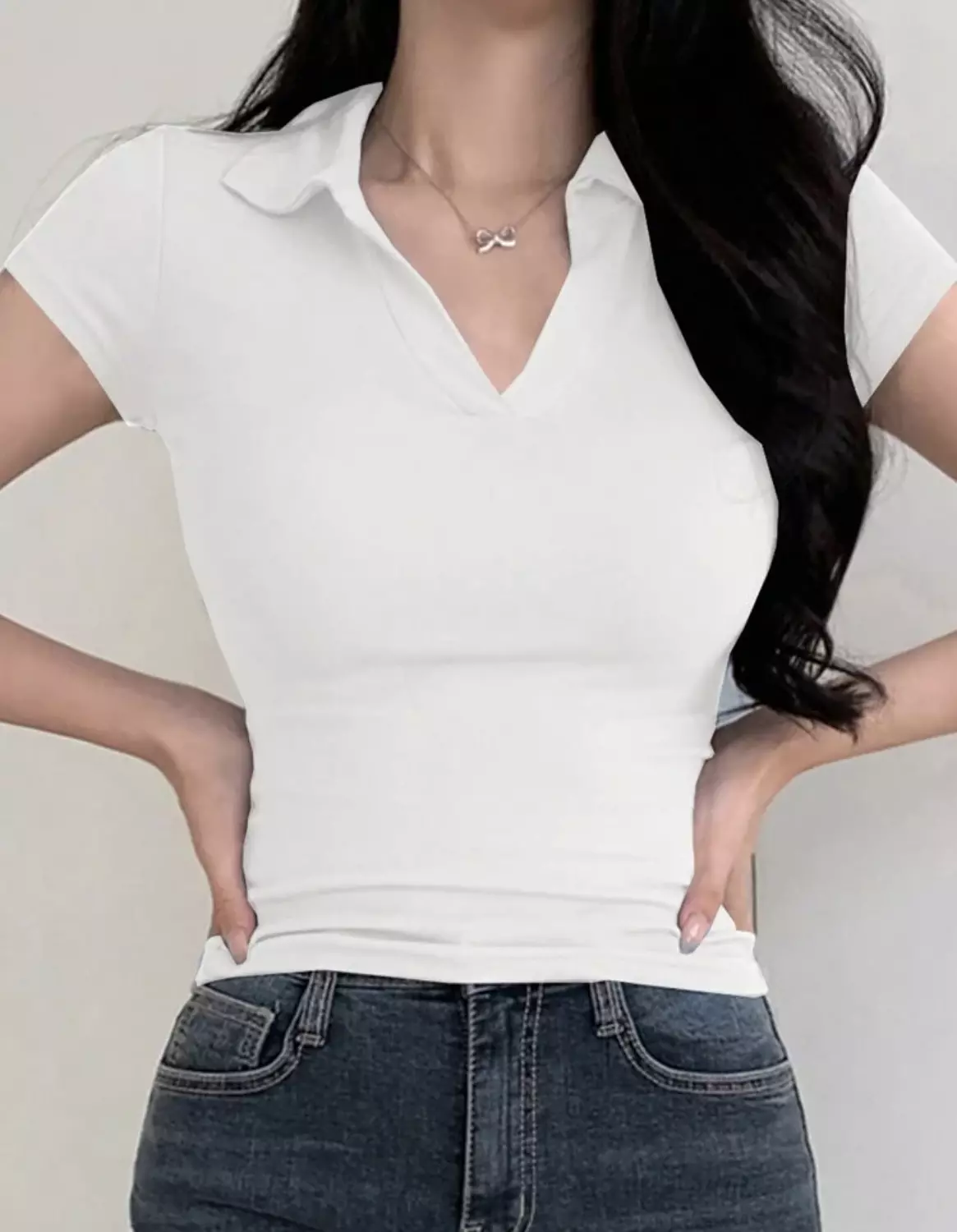 Everyday basic tee hover image