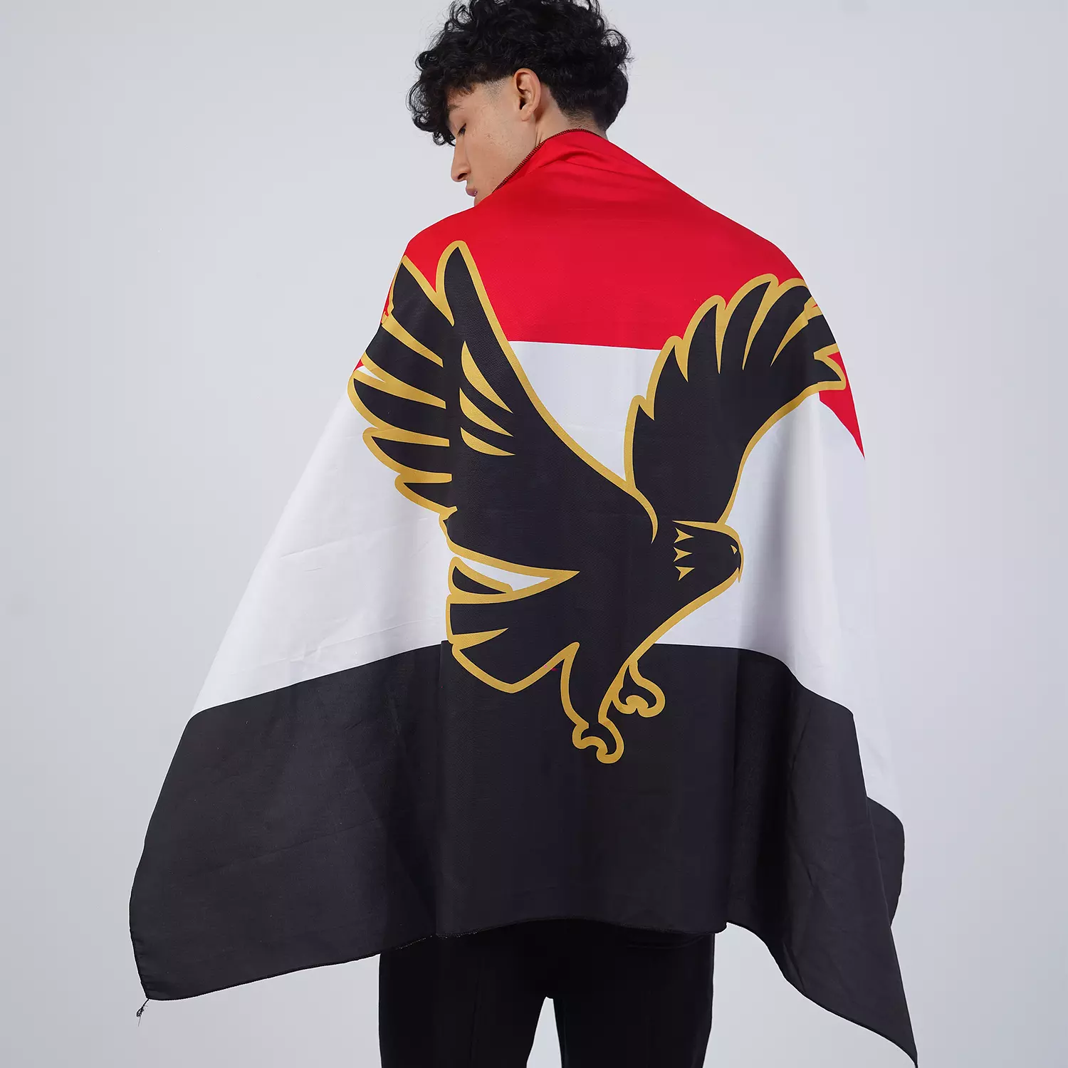 <p style="text-align: start"><span style="color: rgb(204, 5, 20)"><strong>علم نسر نادي الوطنية</strong></span></p>