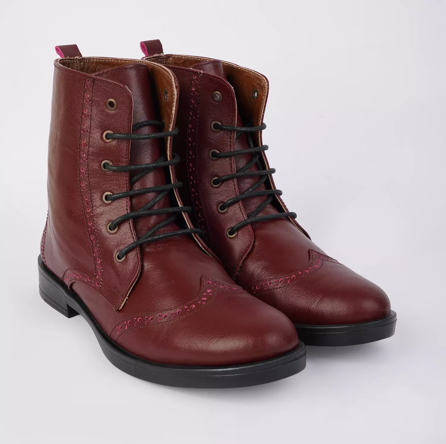 Wingtip Boot  13