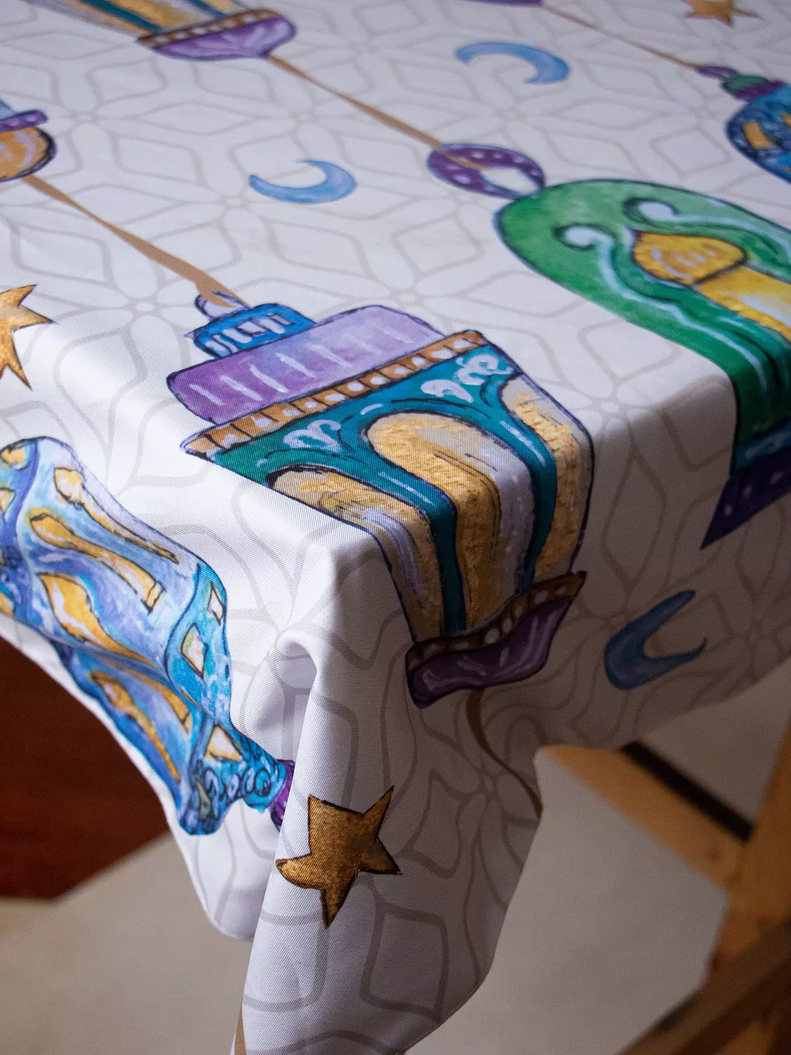 Fawanes Tablecover  3