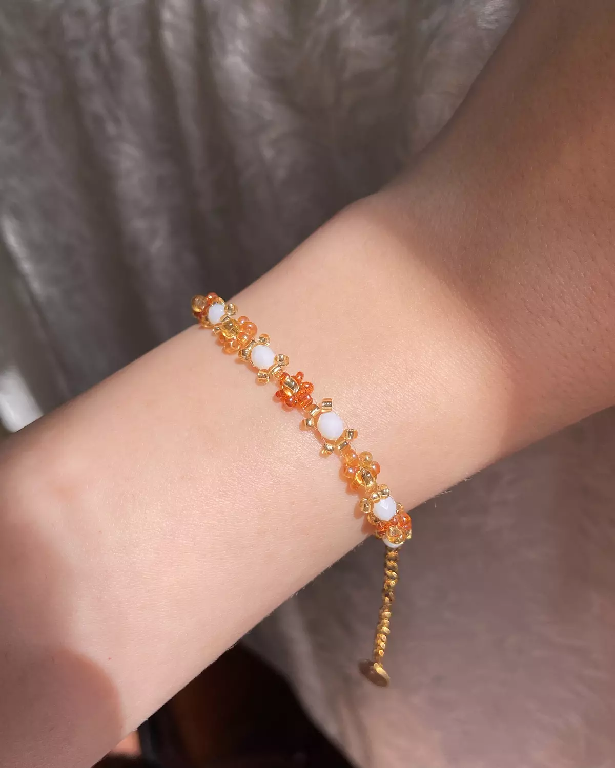 Beige and caramel flowers with coral crystals 🧡 image
