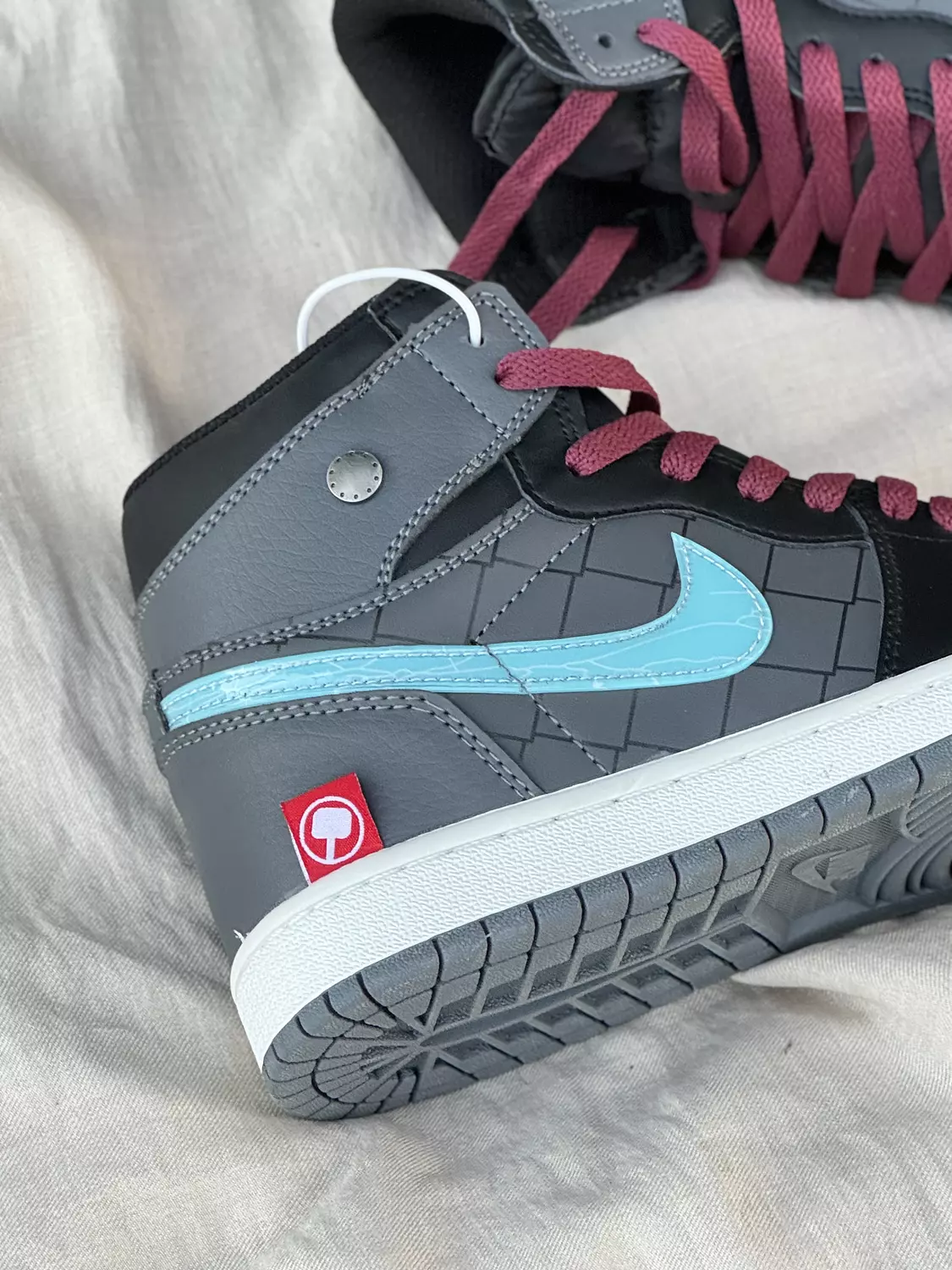 Nike Air Jordan 1 X Avangers Thor  3