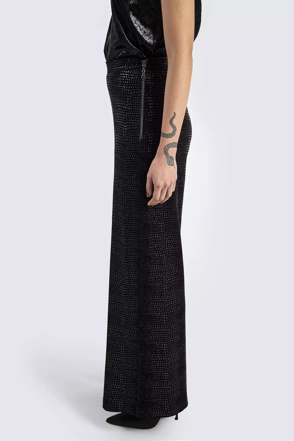 Textured Trousers with Side Zipper 2