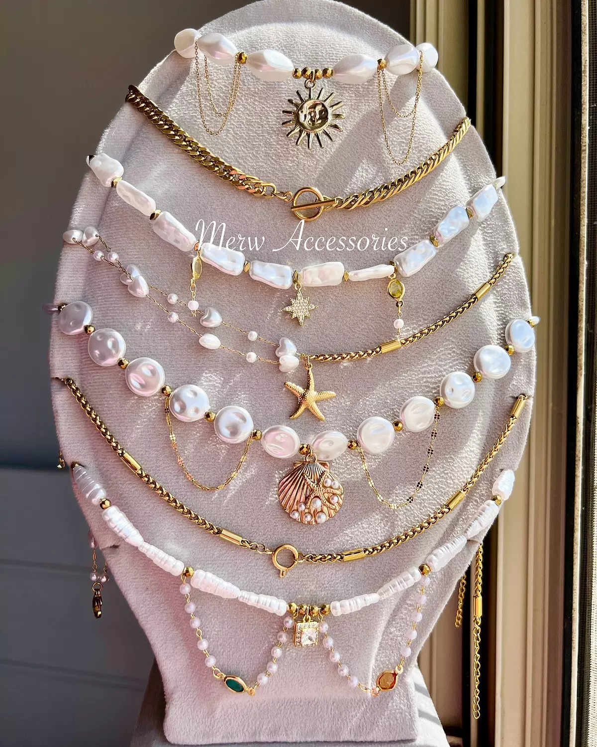 Pearl chockers co.4 image