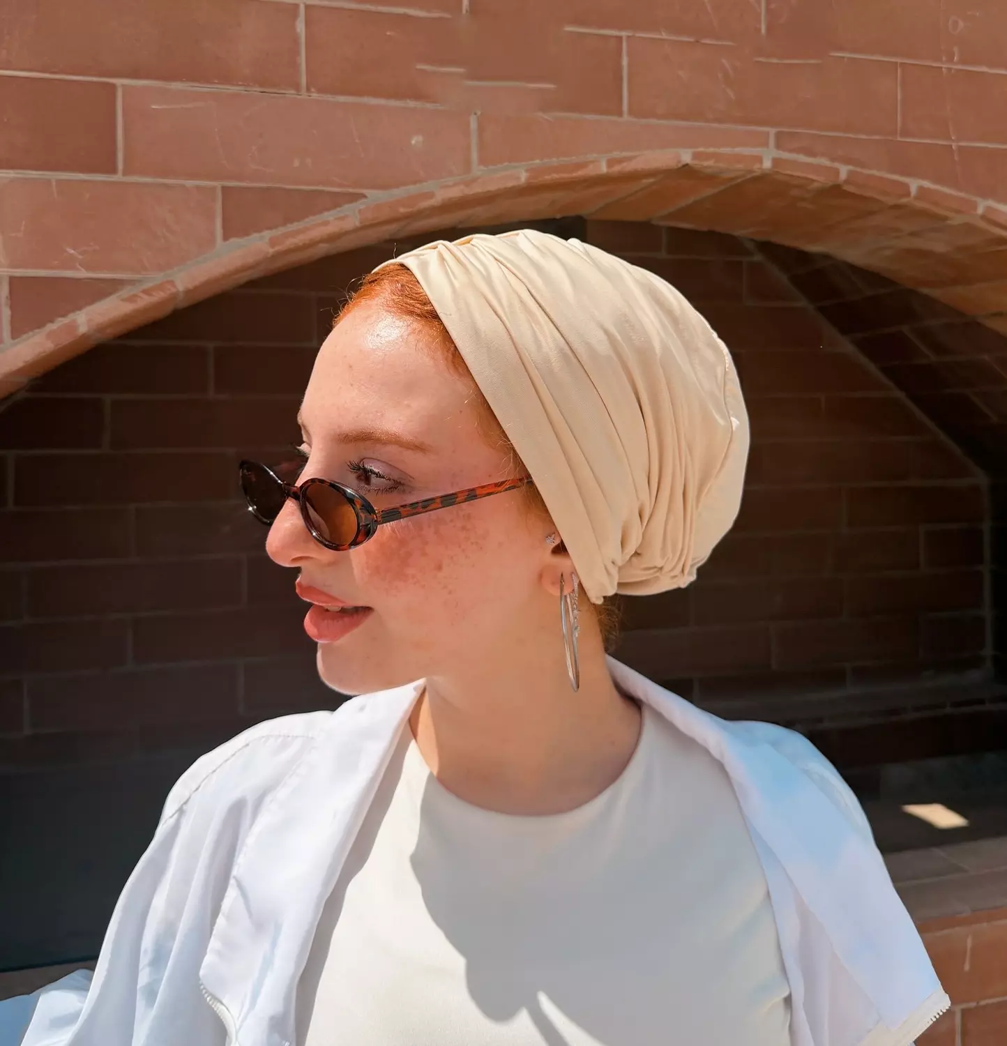 The daisy beige turban 