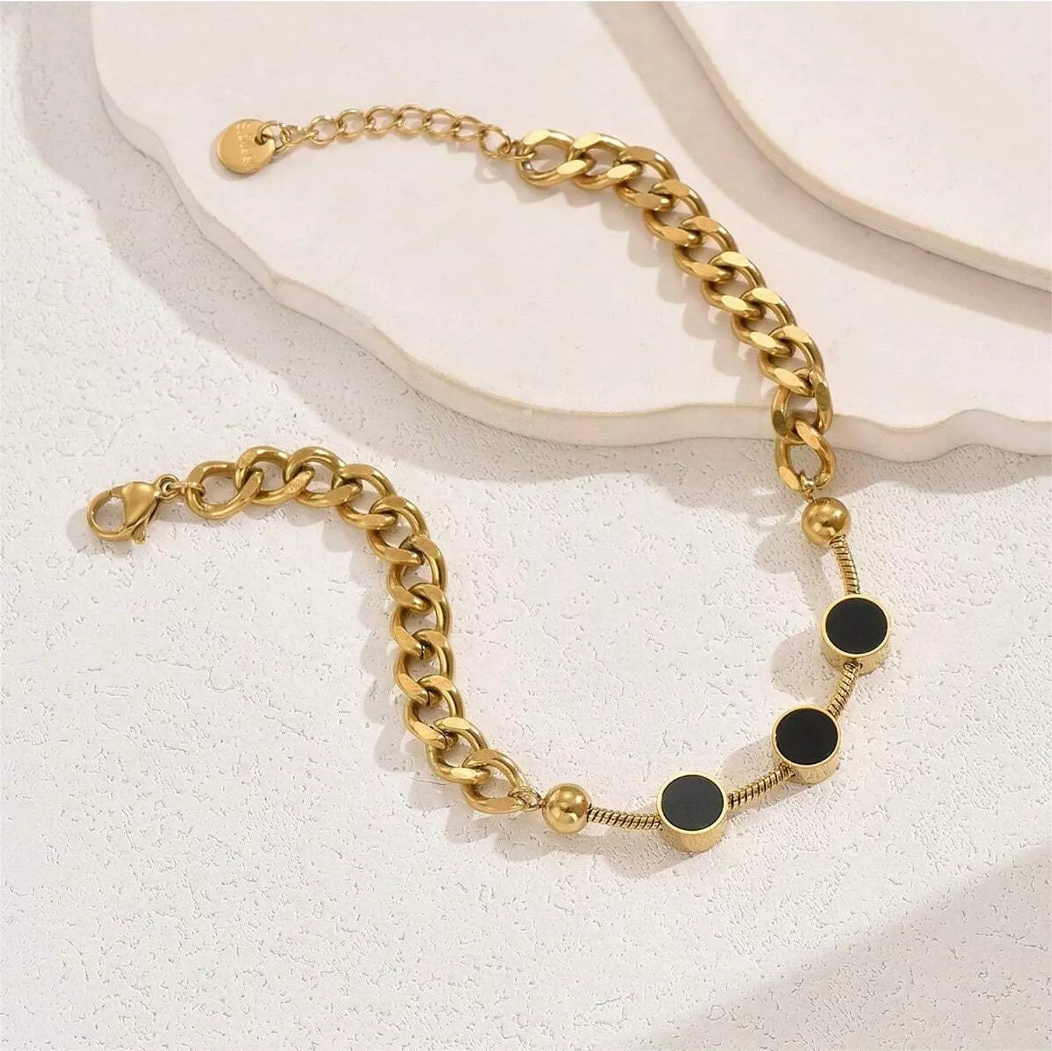 Triple round charms bracelet 5