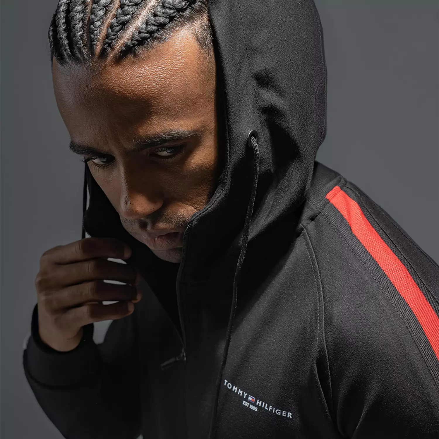 sweatshirt tommy treko  2