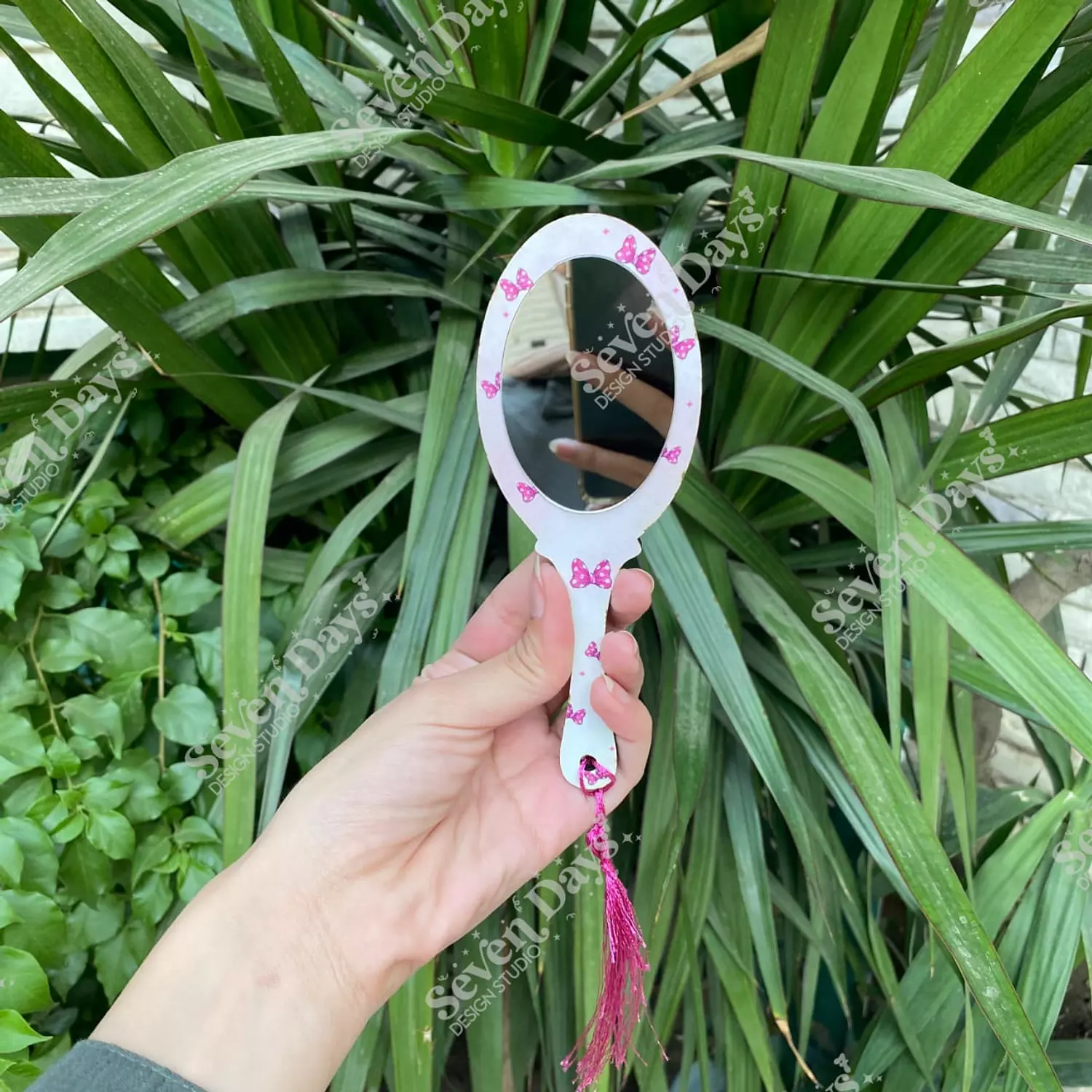 Minnie Mouse Spa Mirror 4