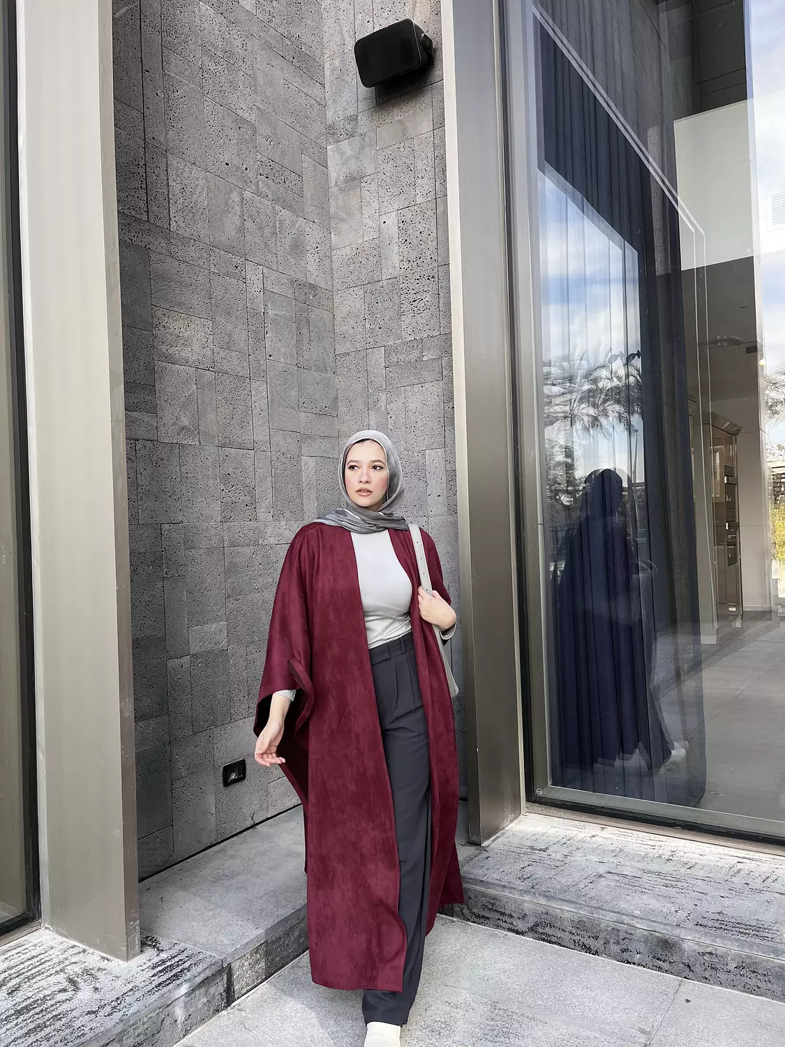 Cape  burgundy image