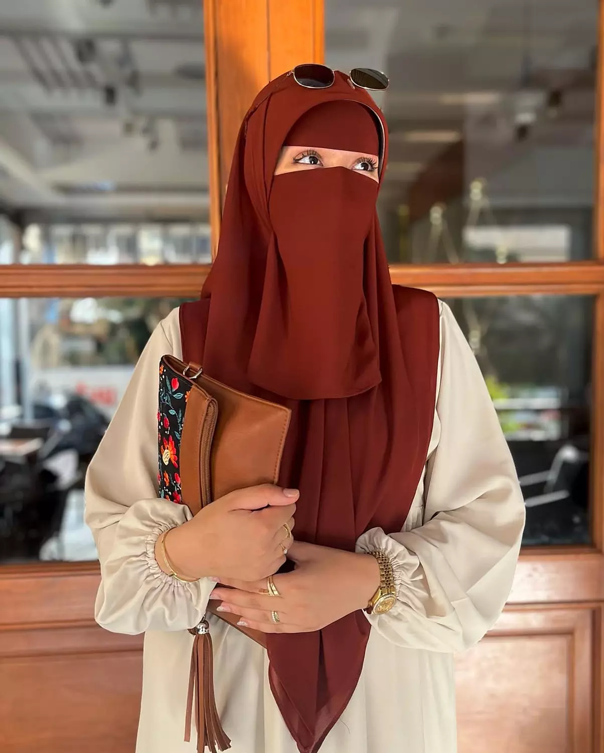 خمار ماليزي مقاس ١١٠ سم hover image
