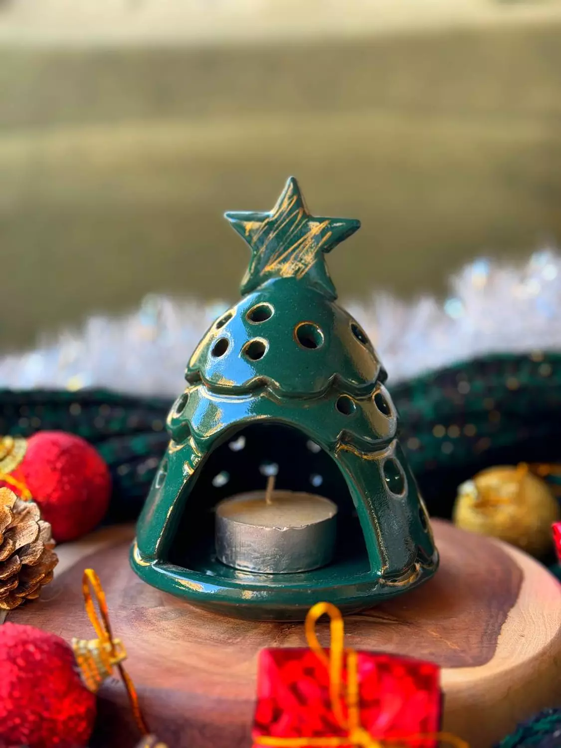Christmas tree candle holder  image