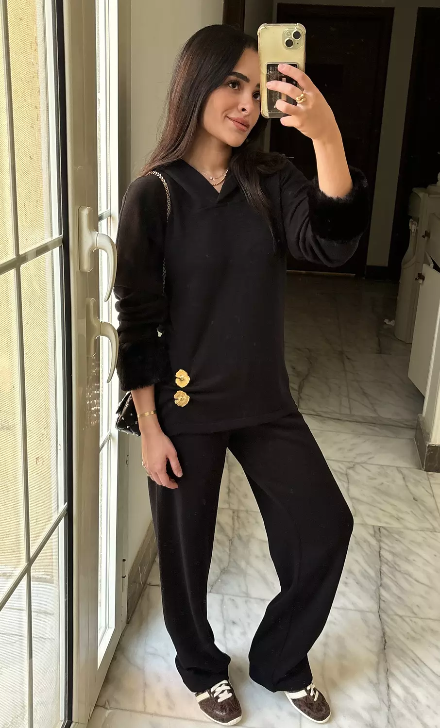 Furline Buttons Black Knit Set  image