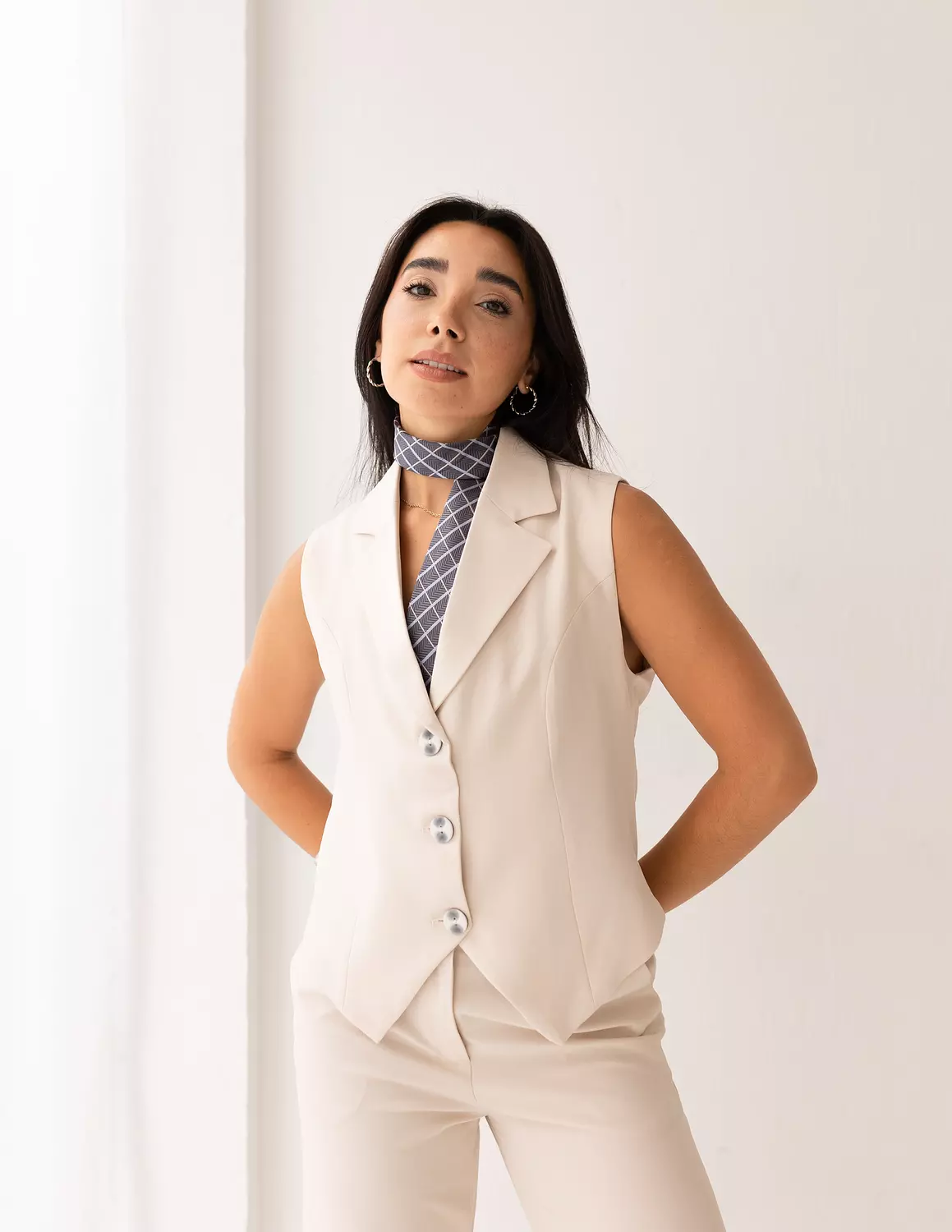 Soft Cream cropped vest  image