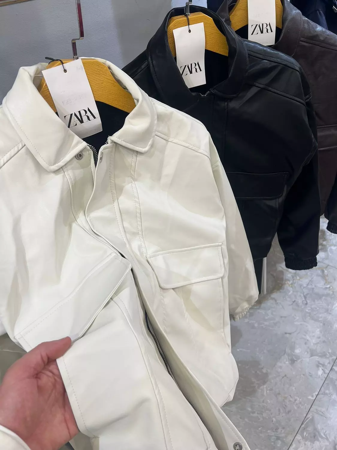 ZARA LEATHER JACKET  6