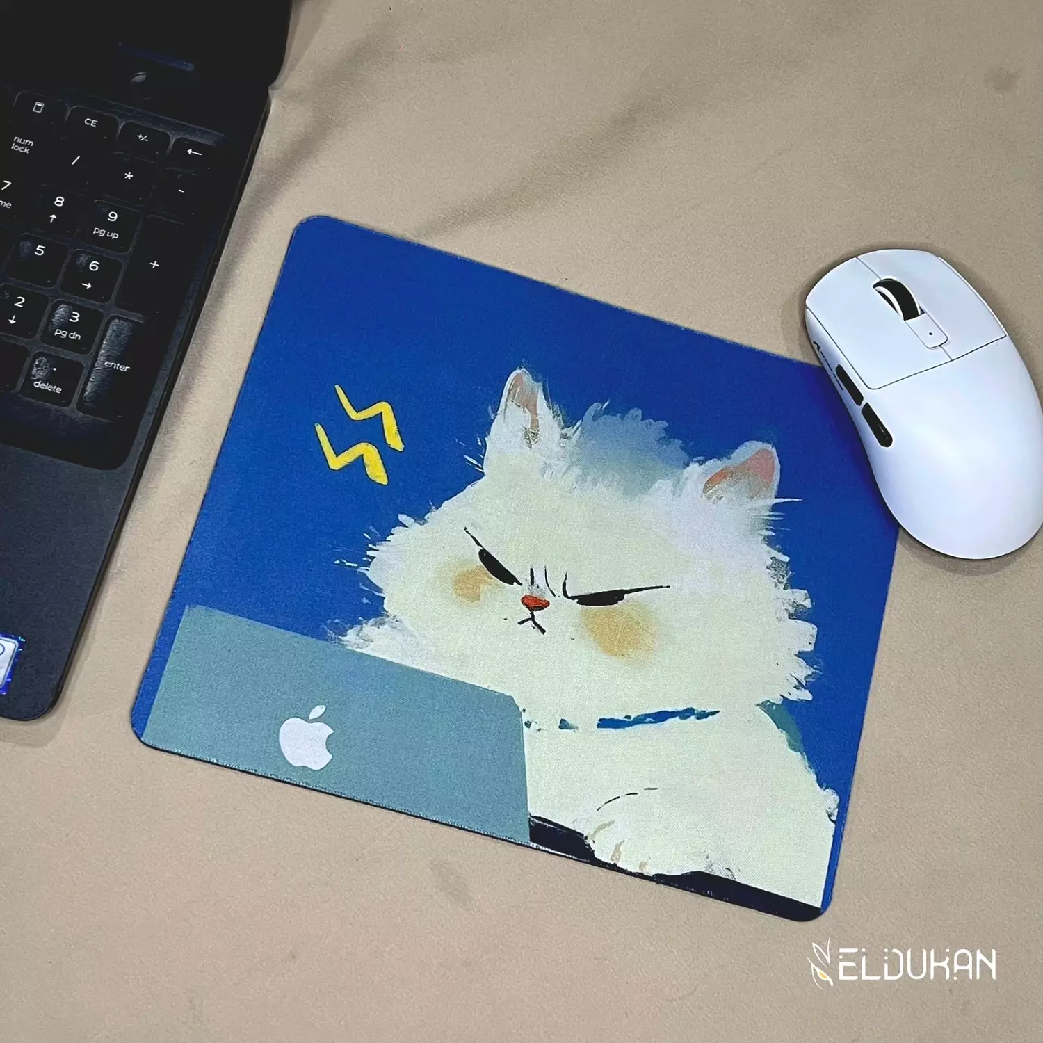 Angry cat mouse pad image