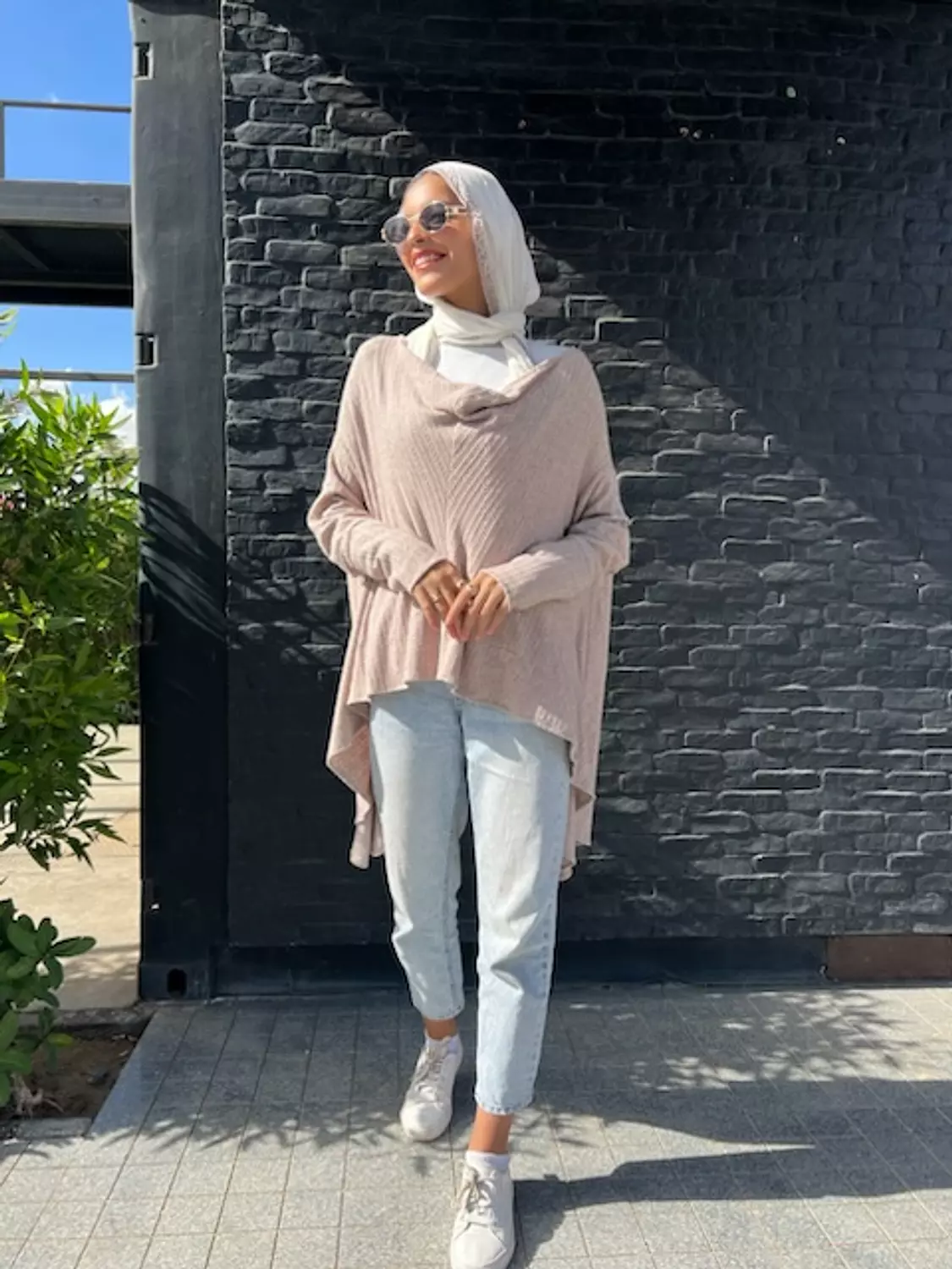 Beige high low pullover 7