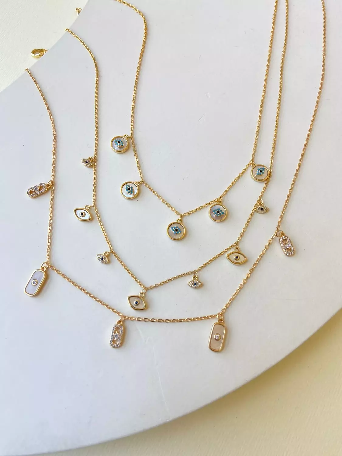 Oeil Necklaces image