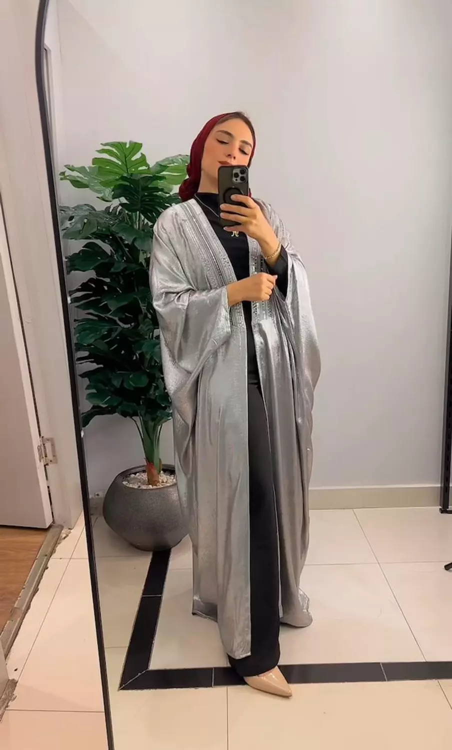 Over size shimmer satan kaftan  3