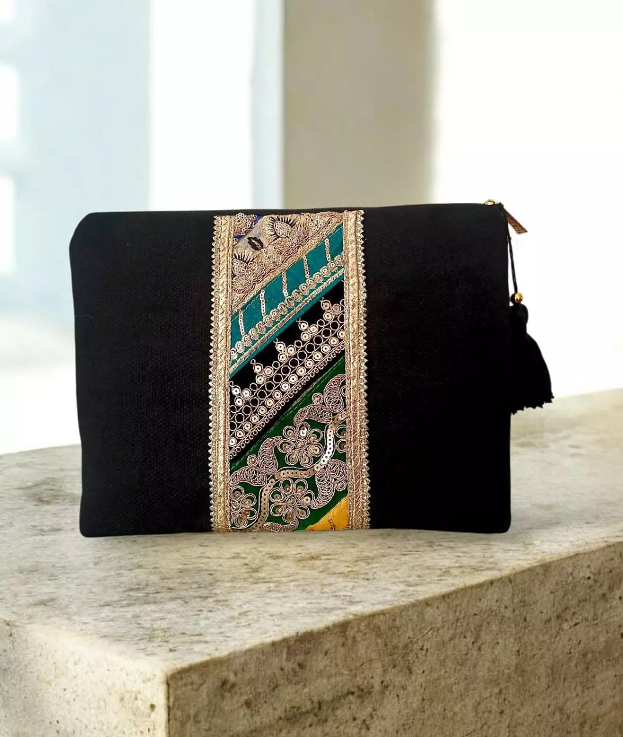 Black & Gold clutch 3