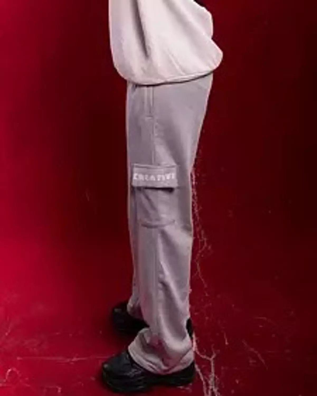 <p style="text-align: start"></p>