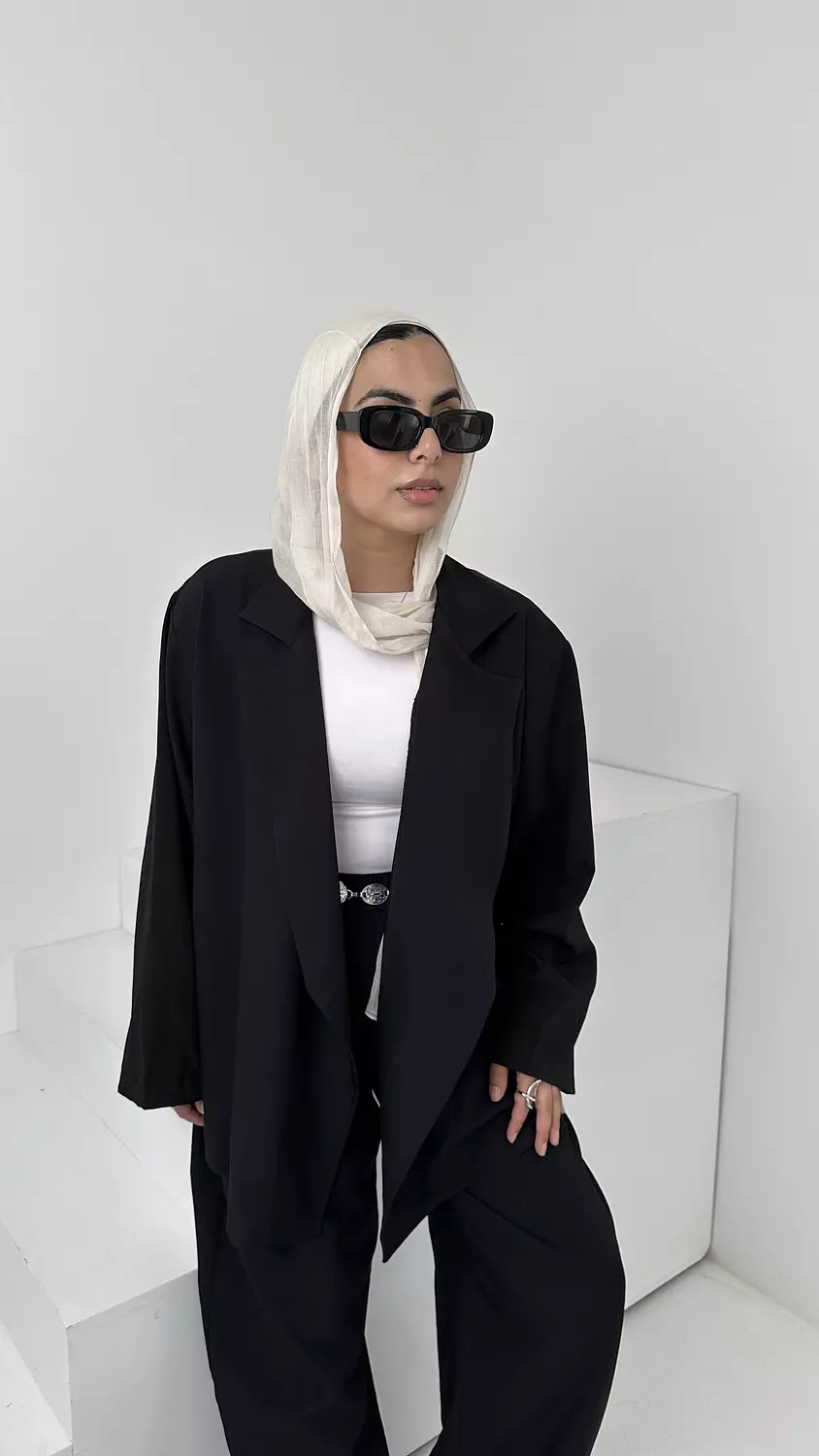 Elan Set In Black 2
