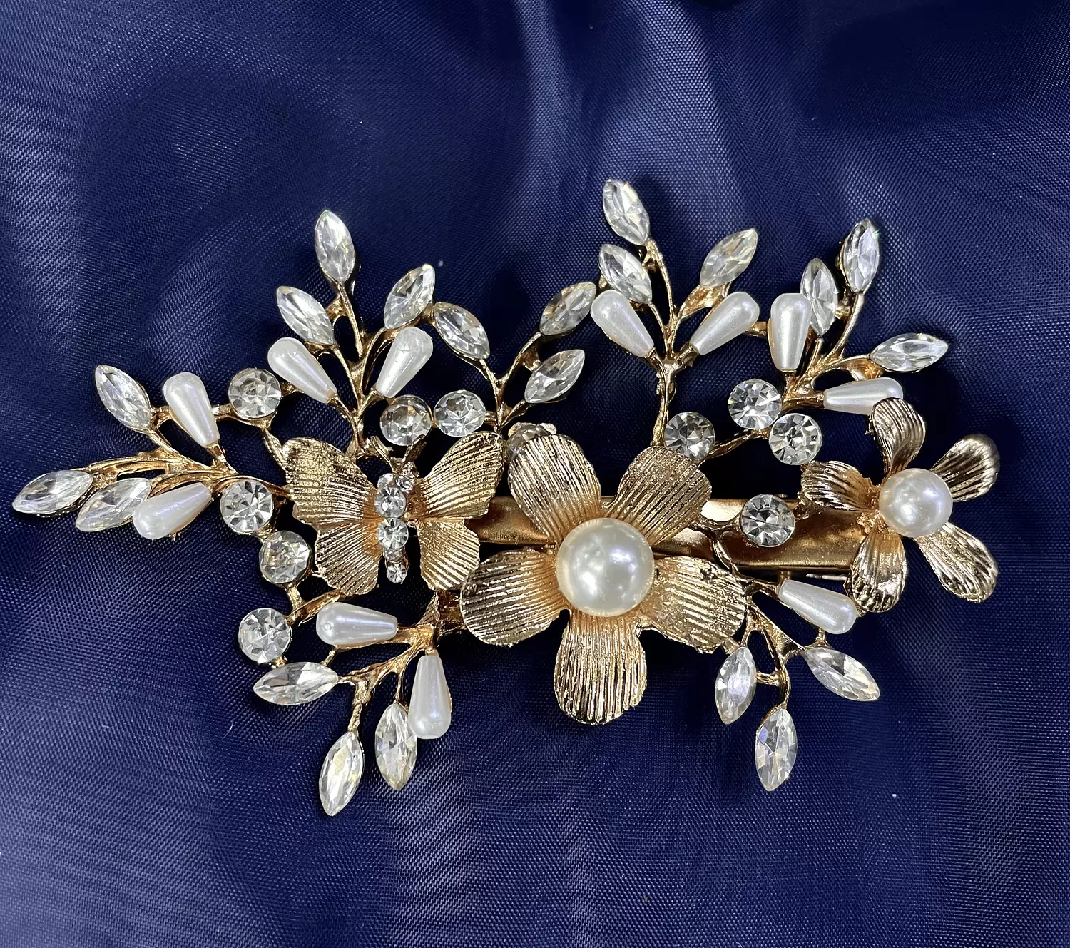 Golden leaves floral