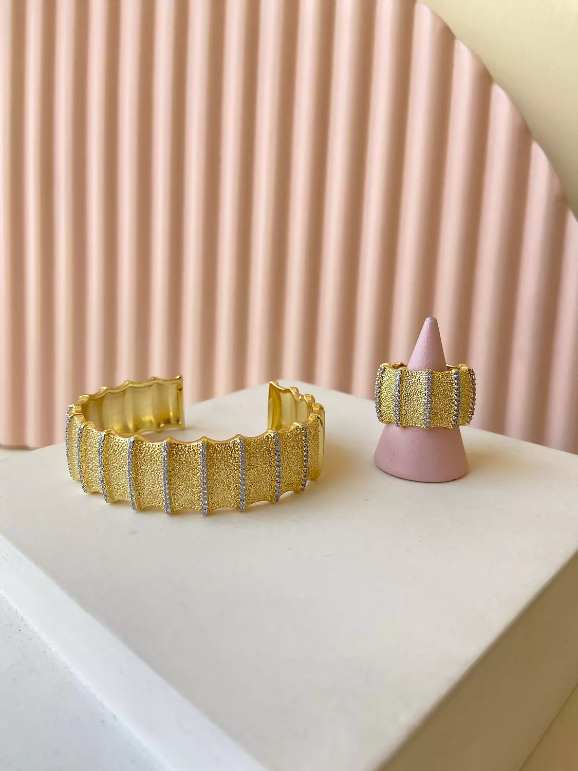 Gilded bangle and ring image