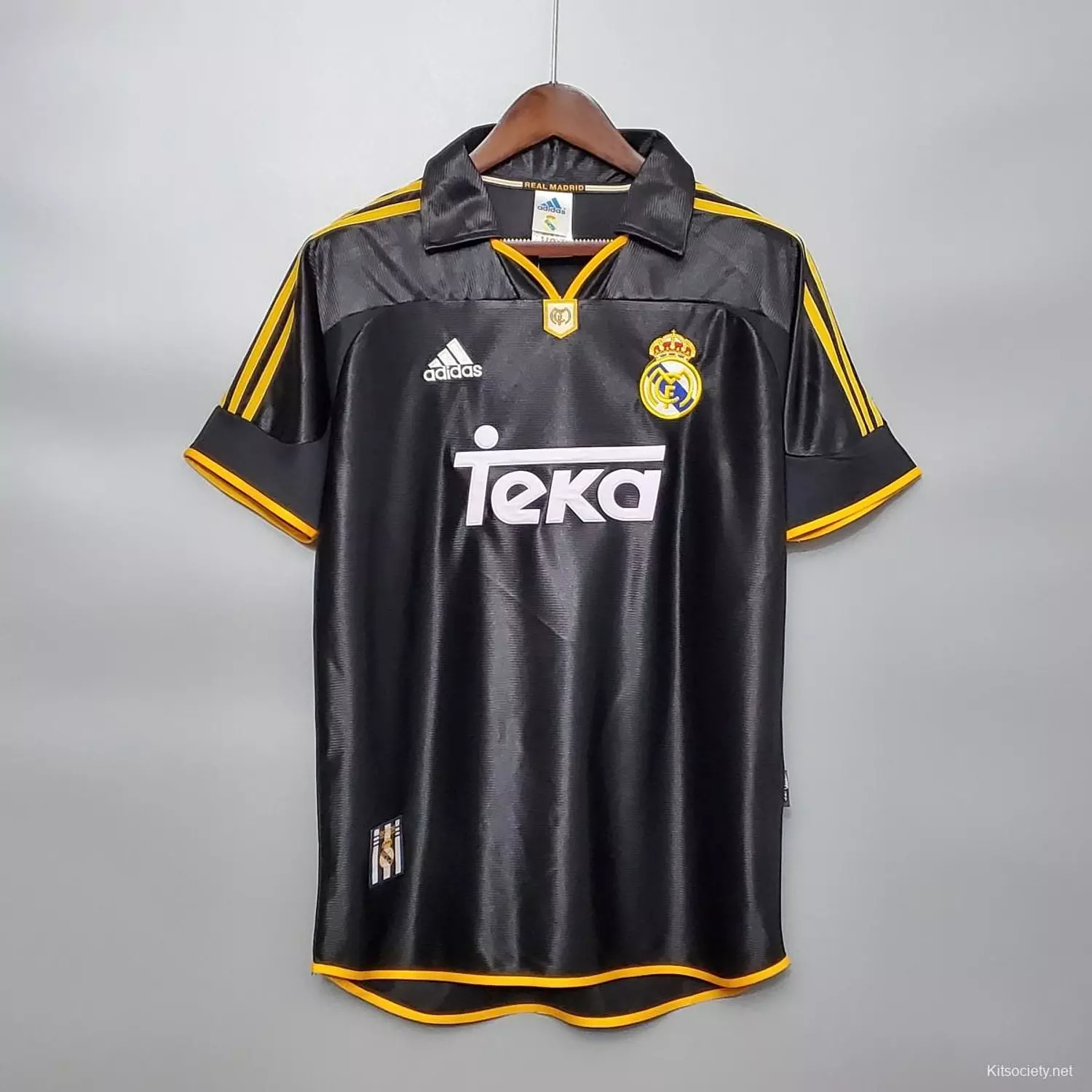REAL MADRID 99/01 - CLASSIC