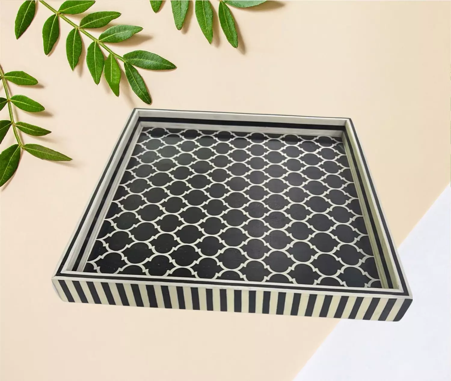 TRAY 15