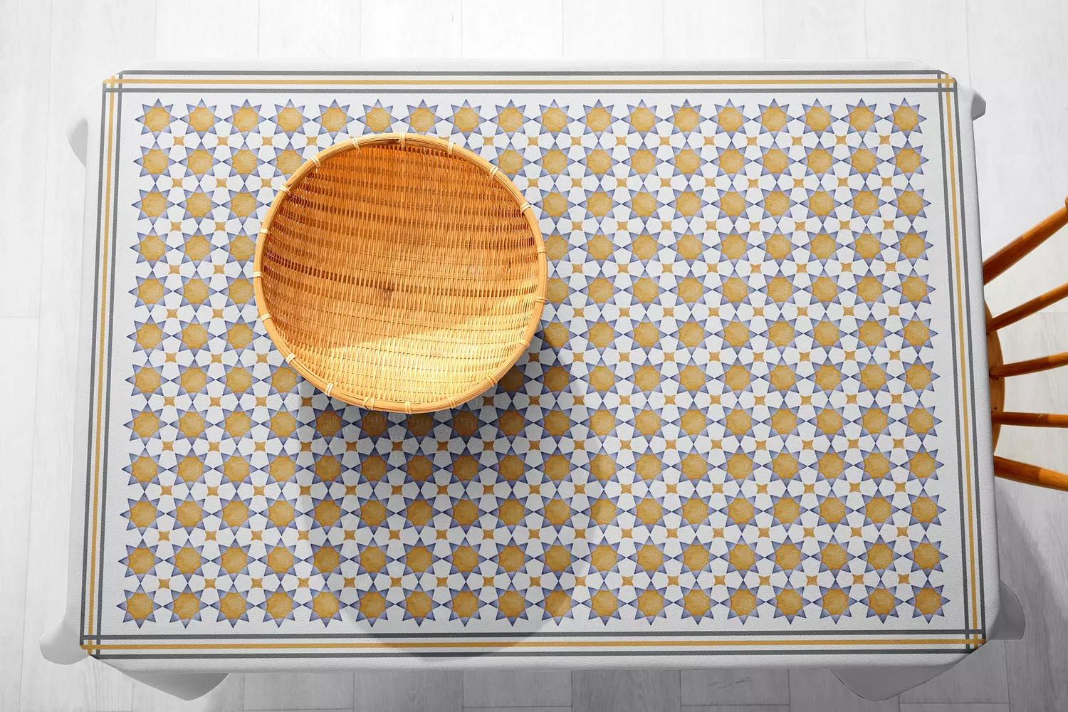 Golden Islamic Stars Table cover  image