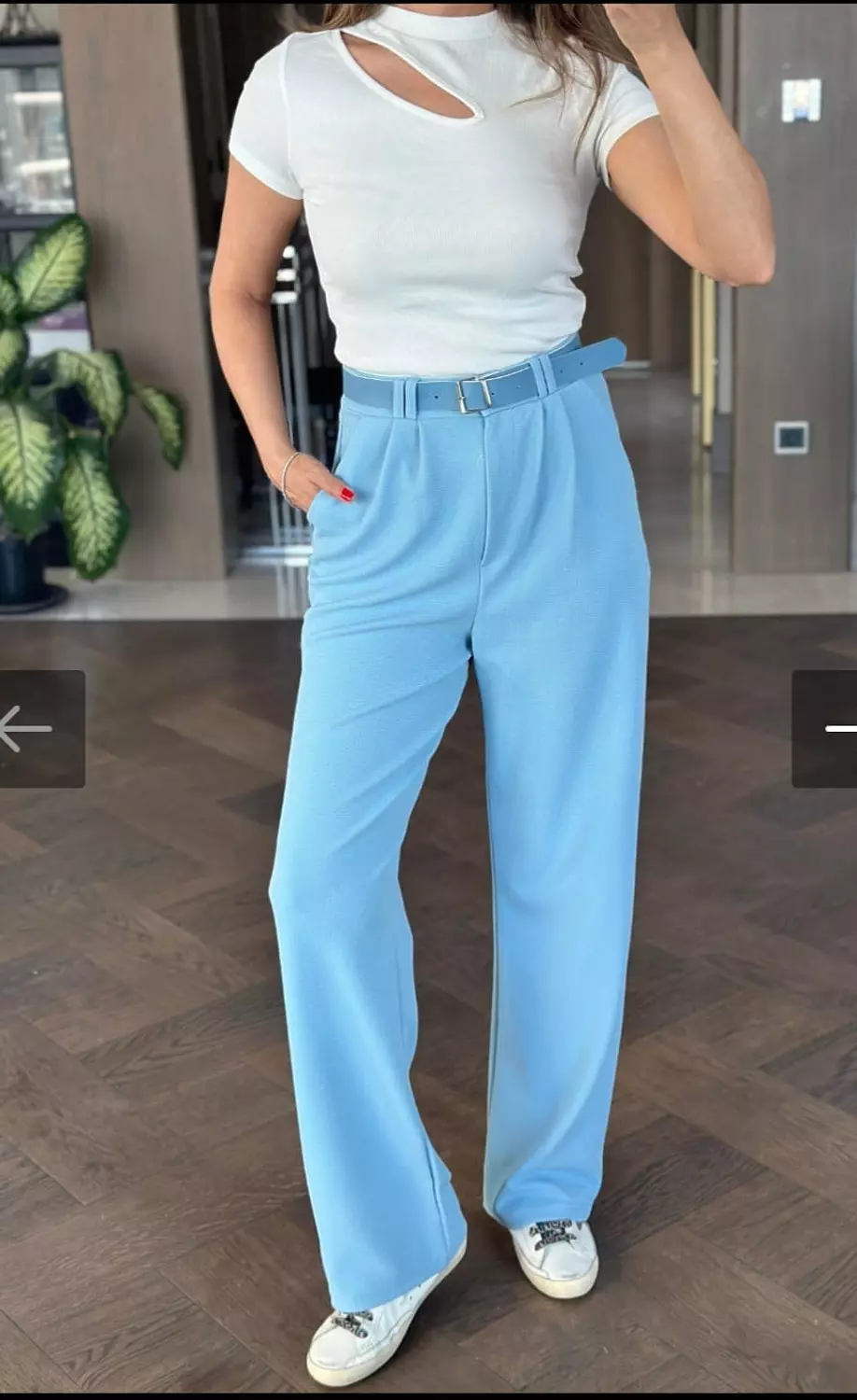 <h3><strong><span style="color: rgb(42, 52, 132)">Pants</span></strong></h3>