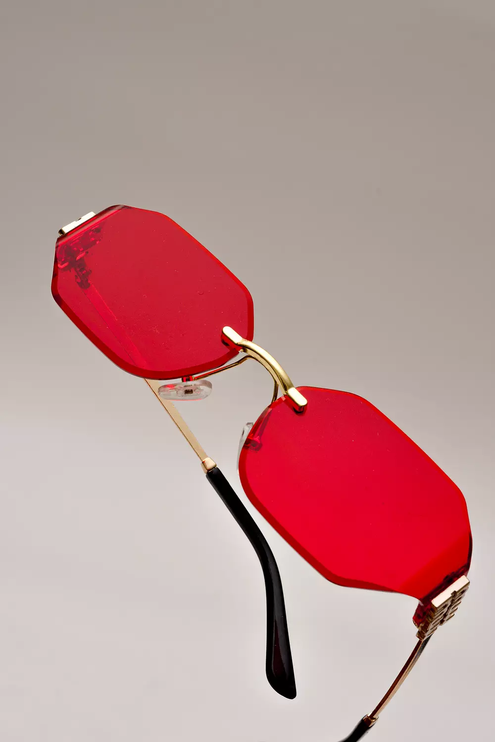 <p style="text-align: start"><span style="color: rgb(0, 0, 0)"><strong>miumiu sunglasses</strong></span></p>