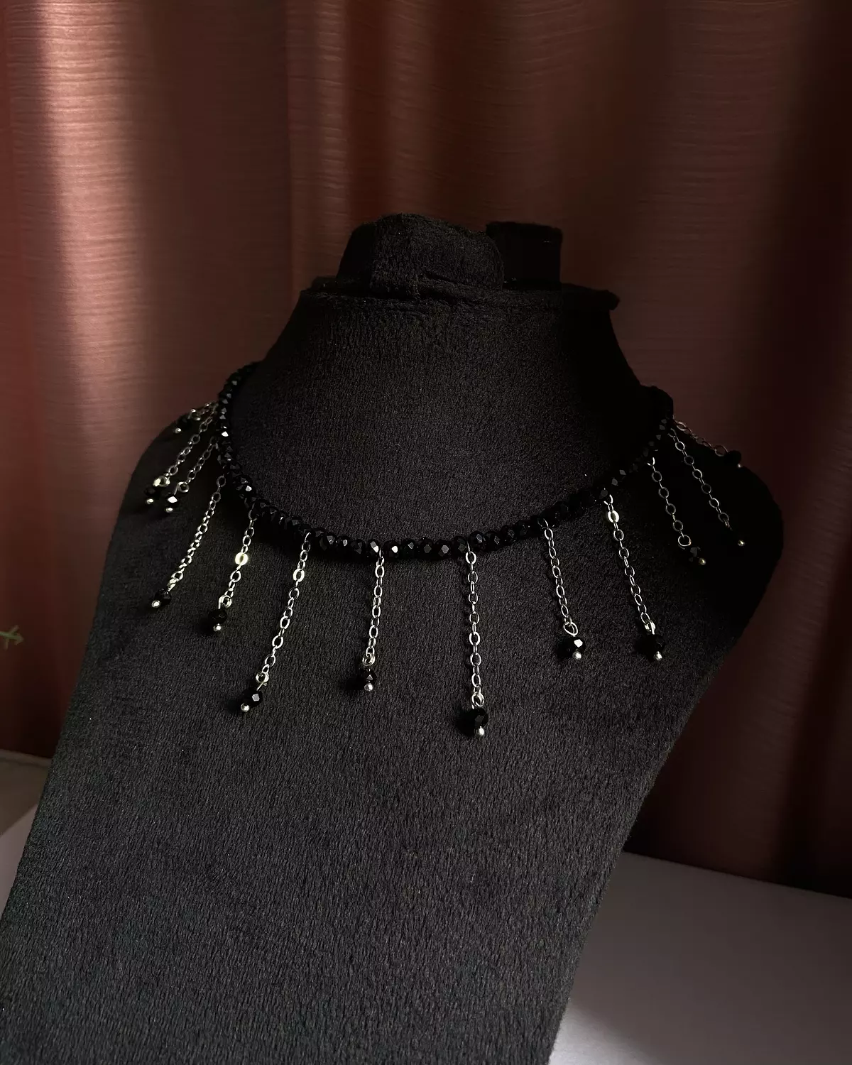 2 black necklaces , black crystal with white pearls ✨ 6