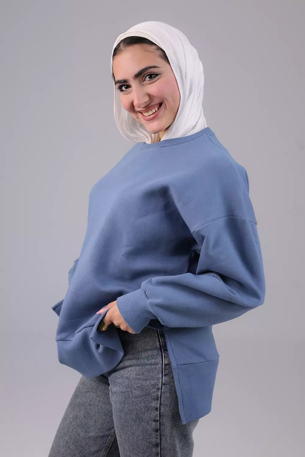 Side Slit Crew Neck 3