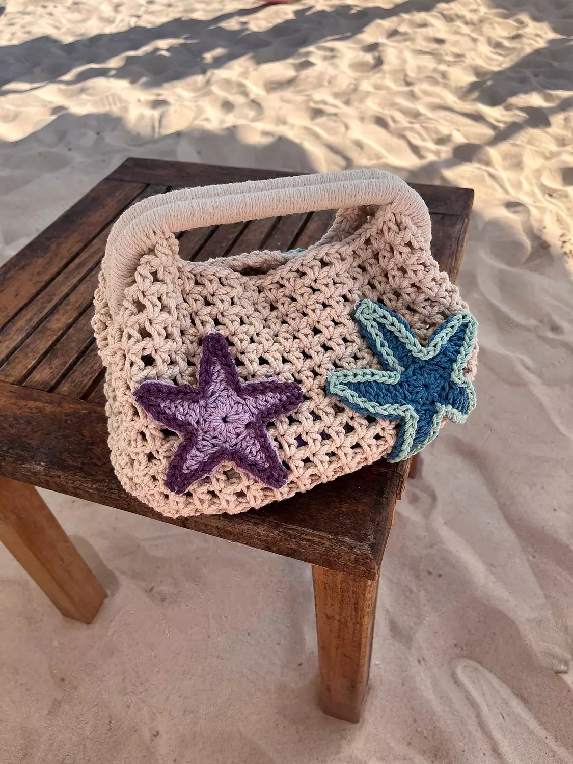 Coral Clutch image