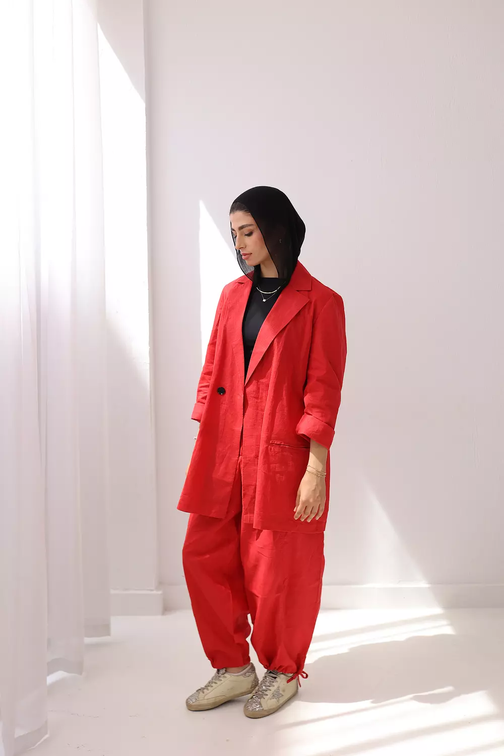 Fitted linen blazer in red  2