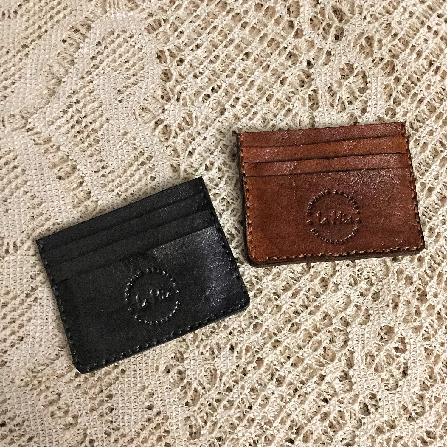 Plain leather card holder image